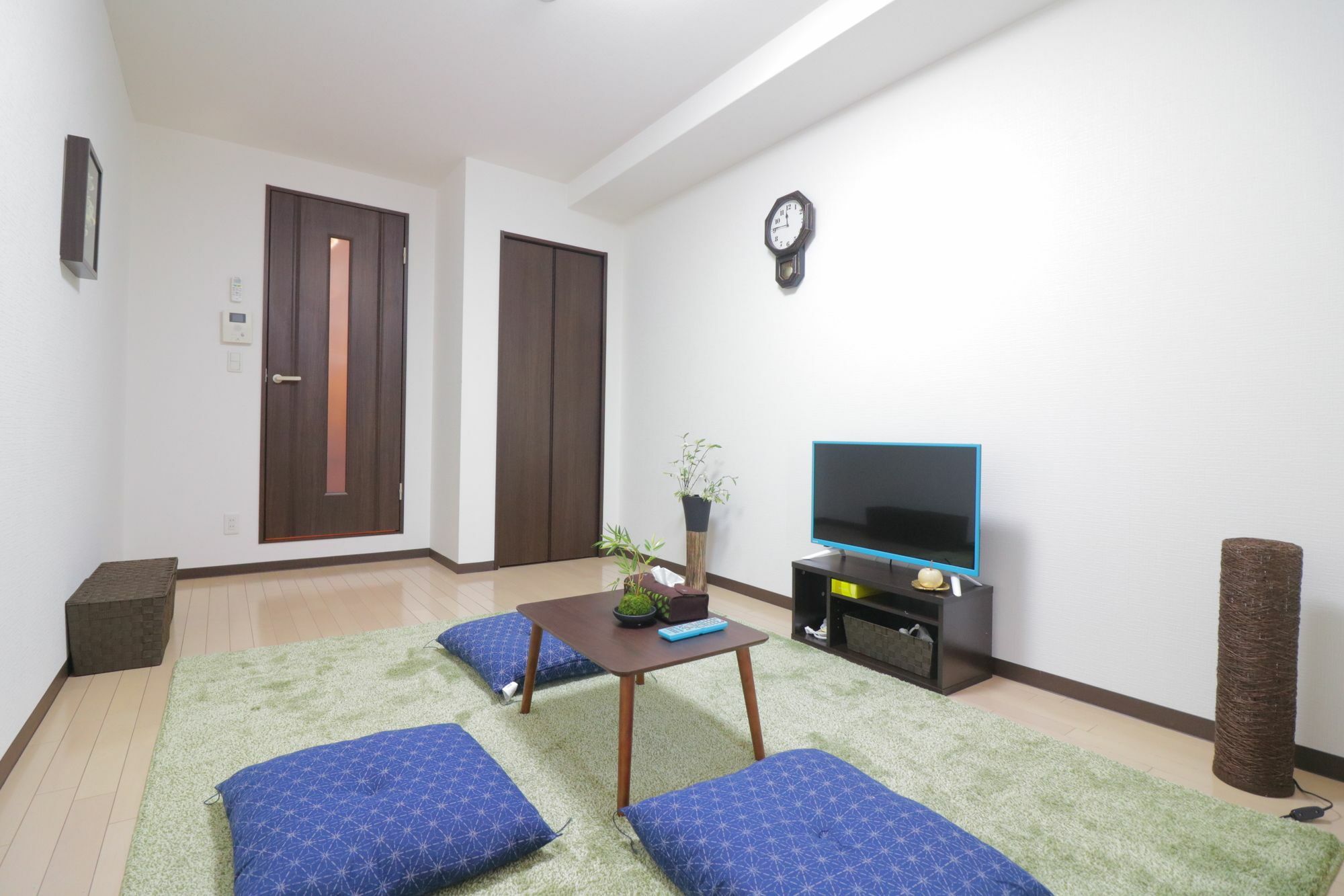 Hg Cozy Hotel No 38 通天閣前 أوساكا المظهر الخارجي الصورة